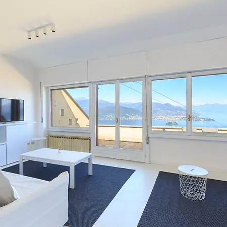 La Perla Del - * 斯特雷萨